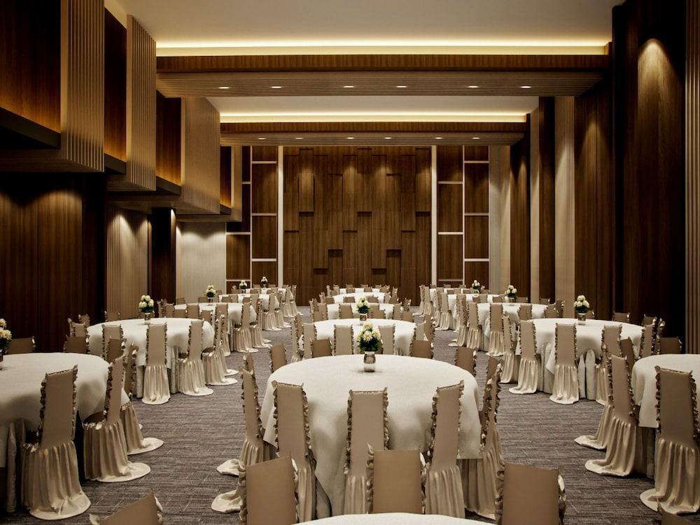 Aston Sidoarjo City Hotel & Conference Center Eksteriør billede